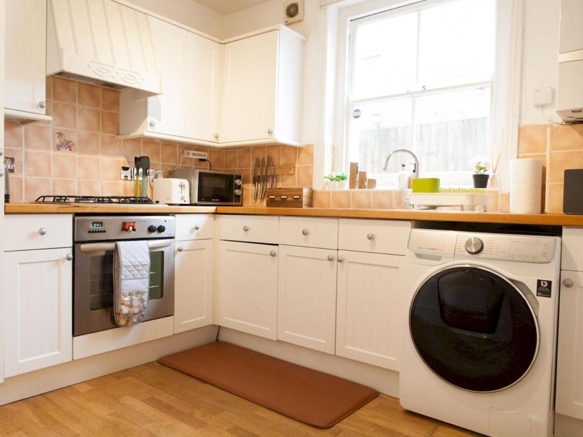 Pass The Keys Garden Apartment In Stockwell ลอนดอน ภายนอก รูปภาพ