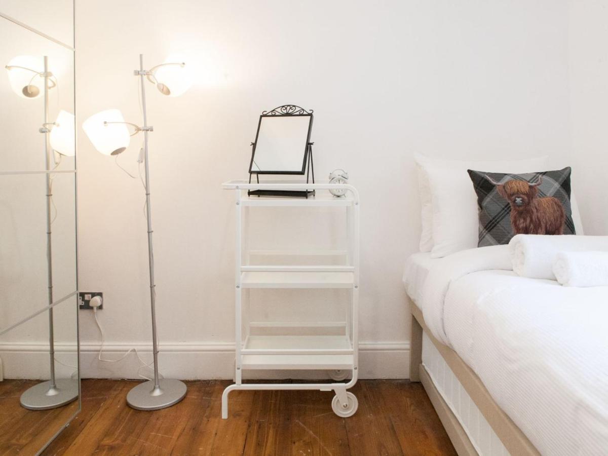 Pass The Keys Garden Apartment In Stockwell ลอนดอน ภายนอก รูปภาพ