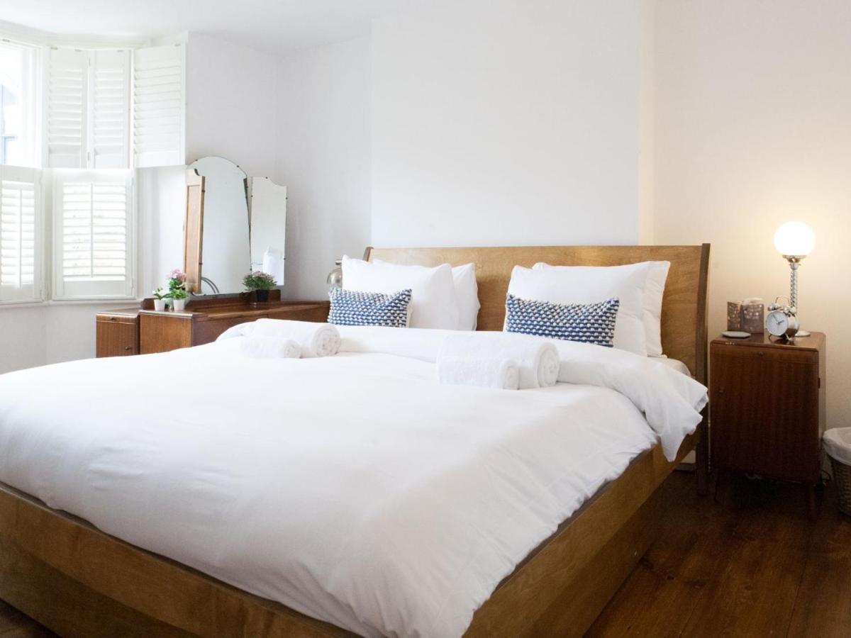 Pass The Keys Garden Apartment In Stockwell ลอนดอน ภายนอก รูปภาพ