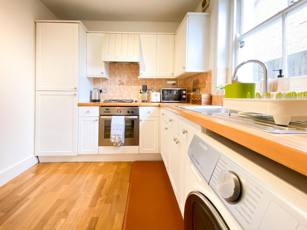 Pass The Keys Garden Apartment In Stockwell ลอนดอน ภายนอก รูปภาพ