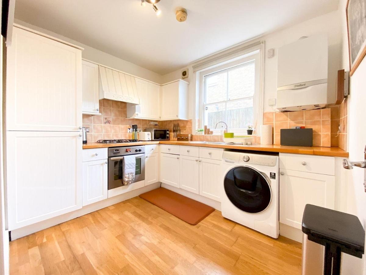 Pass The Keys Garden Apartment In Stockwell ลอนดอน ภายนอก รูปภาพ